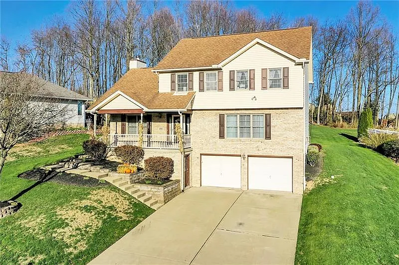 1072 Redoak Dr photo 1