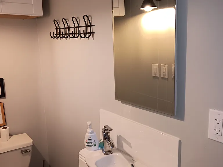 1110 Saint Anthony St #D — Photo 11