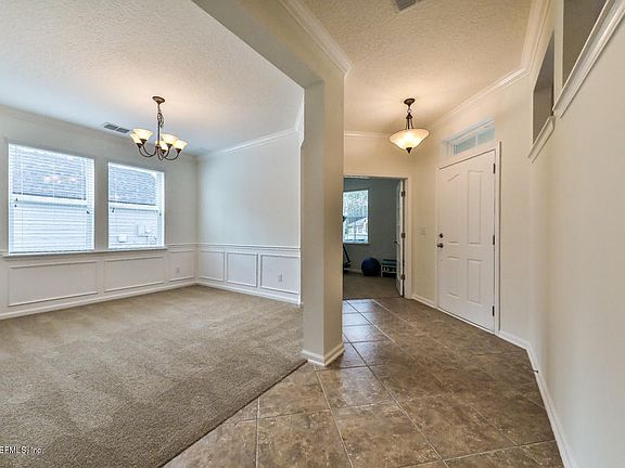 5th image of 158 Queen Victoria Ave
