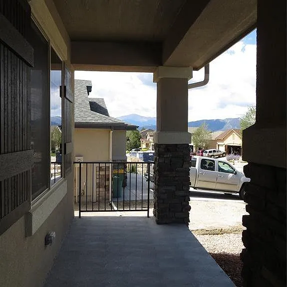 3075 Looking Glass Way — Photo 2