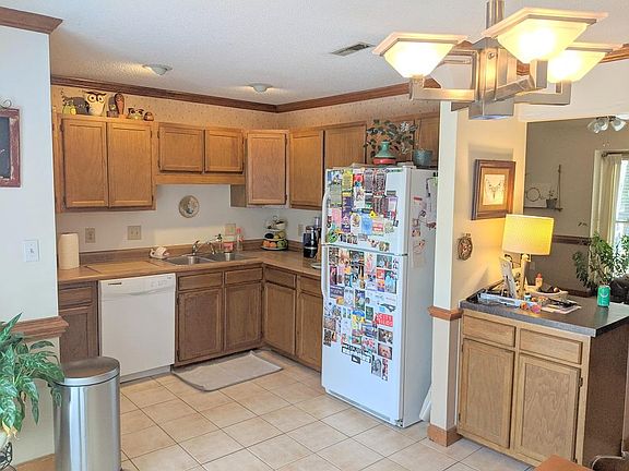 4th image of 200 Woodcroft Pkwy #61B
