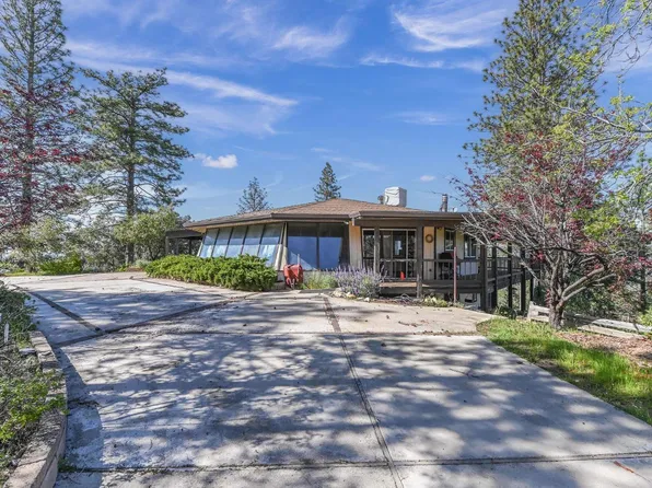 19701 Old Highway 120, Groveland, CA 95321