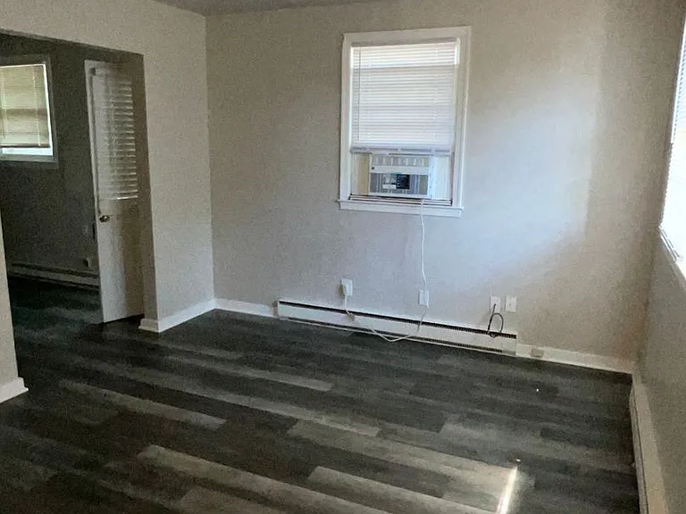 7919 Redmon Rd — Photo 12