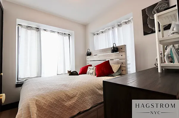 Rented by Hagstrom Management Inc | media 8