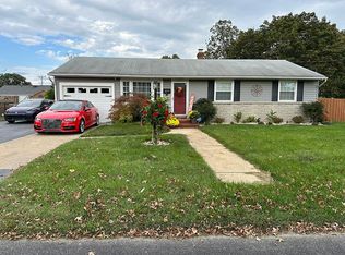 8477 Geneva Rd, Pasadena, MD 21122