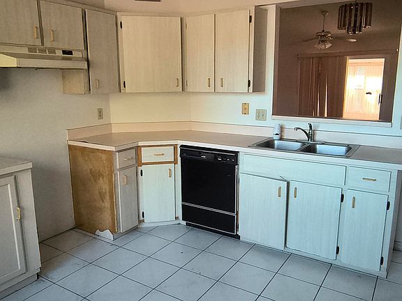 3rd image of 1166 Alpine Ave NW