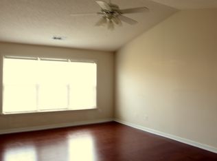 5055 Foxberry Ln, Roswell, GA 30075