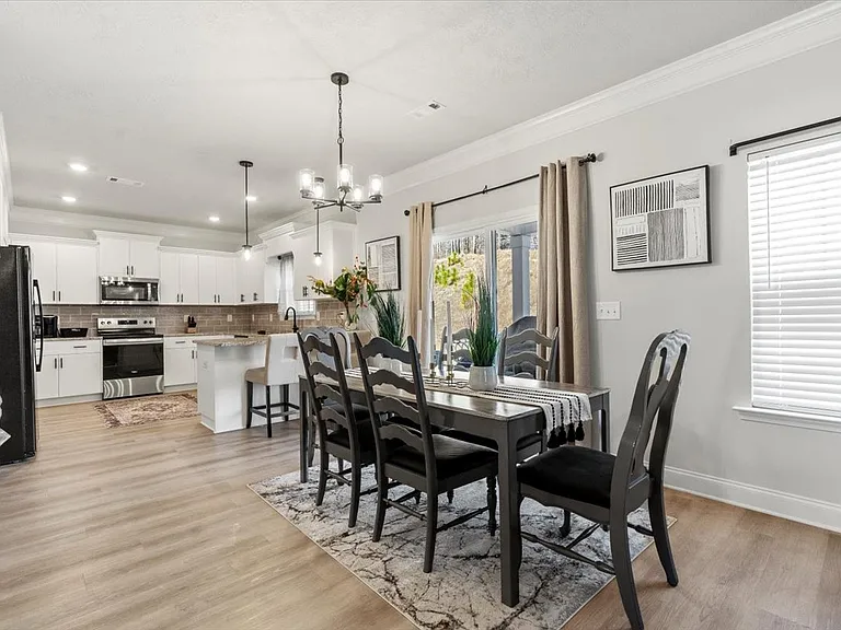 4074 Cottingham Way — Photo 8