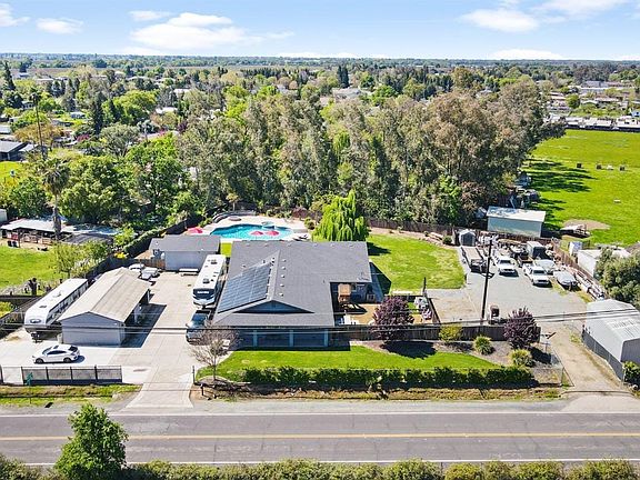 3rd image of 25217 N Highway 99