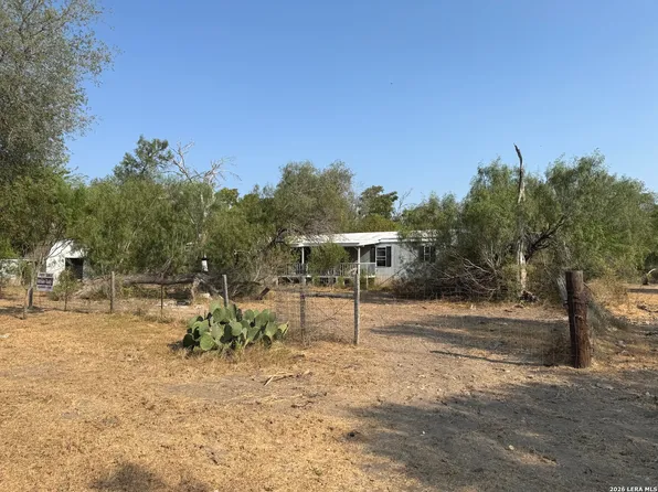 860 County Road 769 LOT 64, Devine, TX 78016