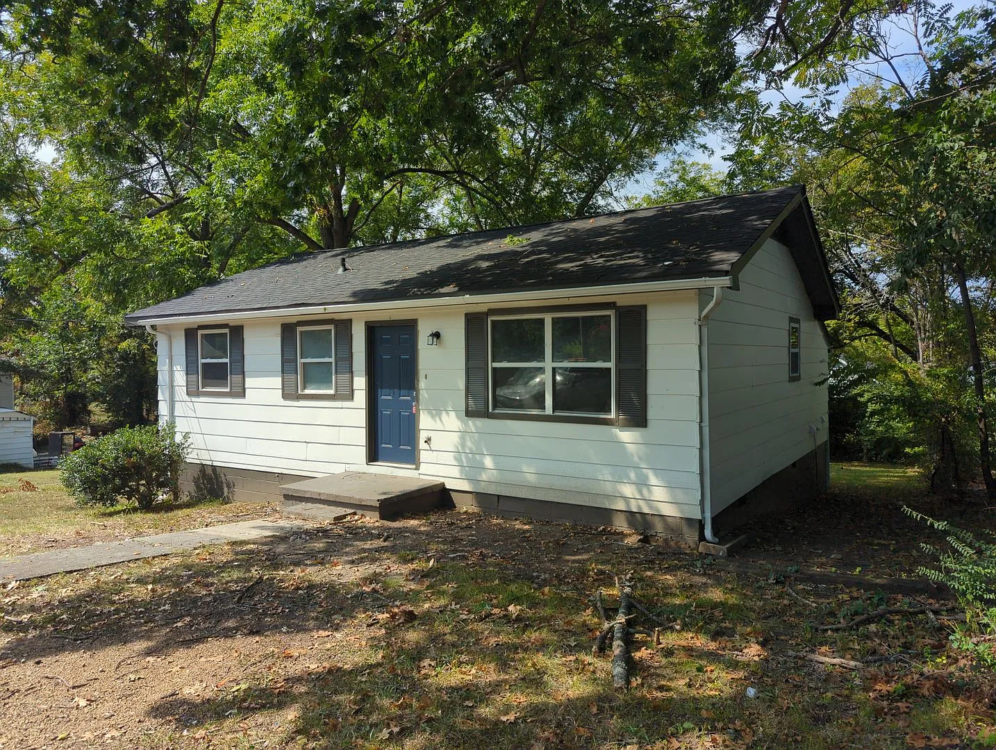 Cute Renovated House — Photo 3