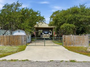 711 Steart St, Rockport, TX 78382