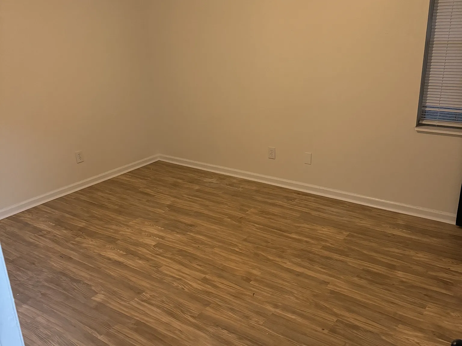 1812 Raa Avenue - 1 — Photo 2