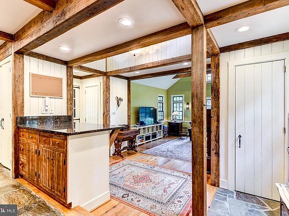 5th image of 9587 Bronte Dr