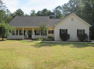 620 Lawrence Rd, Molena, GA 30258
