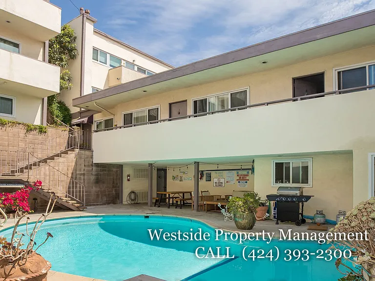 134 Chautauqua Blvd. — Photo 1