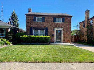 2409 Dwight St, Racine, WI, 53403
