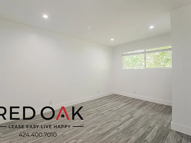 1350 N Fuller Ave #9 — Photo 15