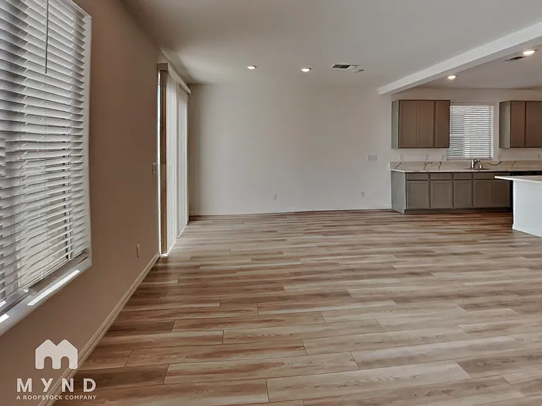 5755 W Haleh Ave — Photo 6