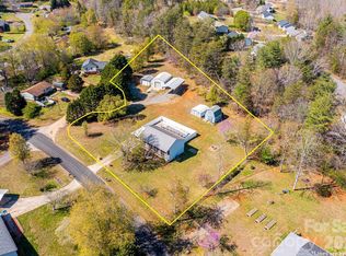 2681 Tumbleweed Dr, Lenoir, NC 28645