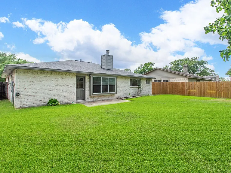 16911 Bougainvilla Ln — Photo 30