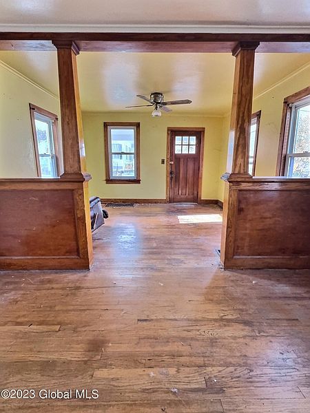 3rd image of 11 Wells Street