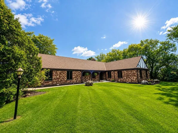 4938 Raynor AVENUE, Franksville, WI 53126