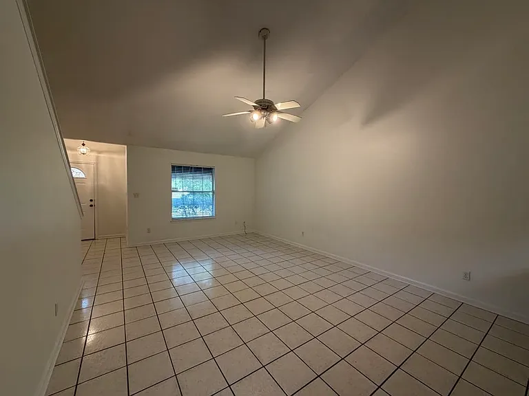 2446 Ryan Pl #B — Photo 7