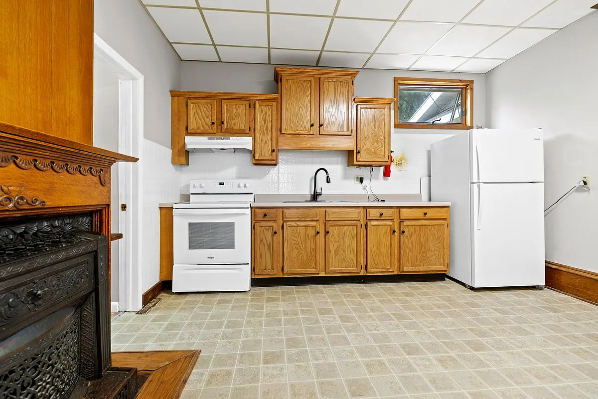 2 bed, 1094 sqft, $1,200 — Photo 3
