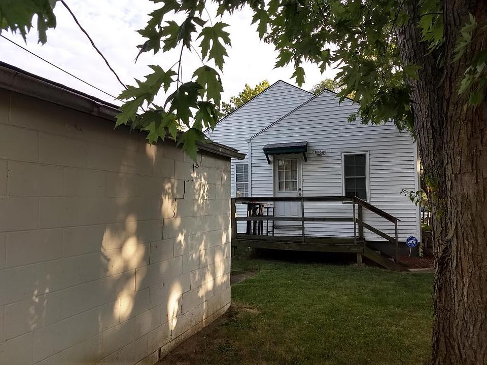 2nd image of 775 Mithoff St