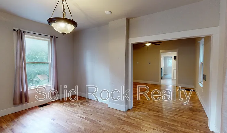 511 E Platte Ave #1 — Photo 2