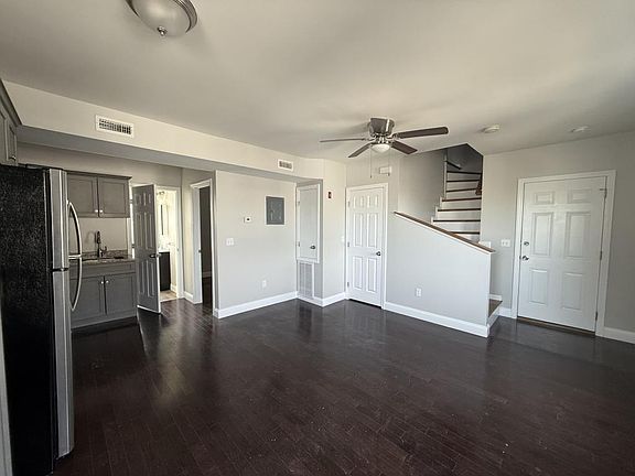 3rd image of 108 Grant St