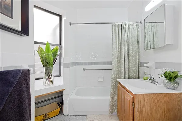 Rented by Luxor Homes & Investment Realty | media 16