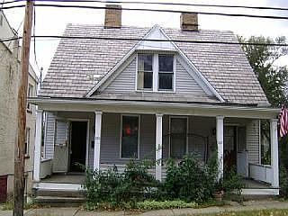 1st image of 225 N Beaver St