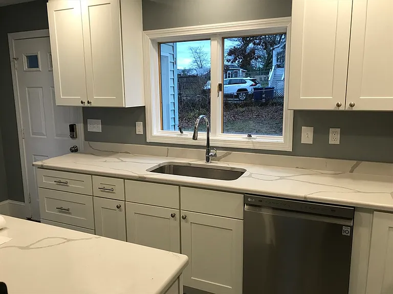 248 Pearl St #0 — Photo 13