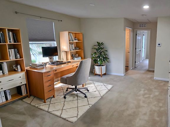 3rd image of 177 Islander Dr