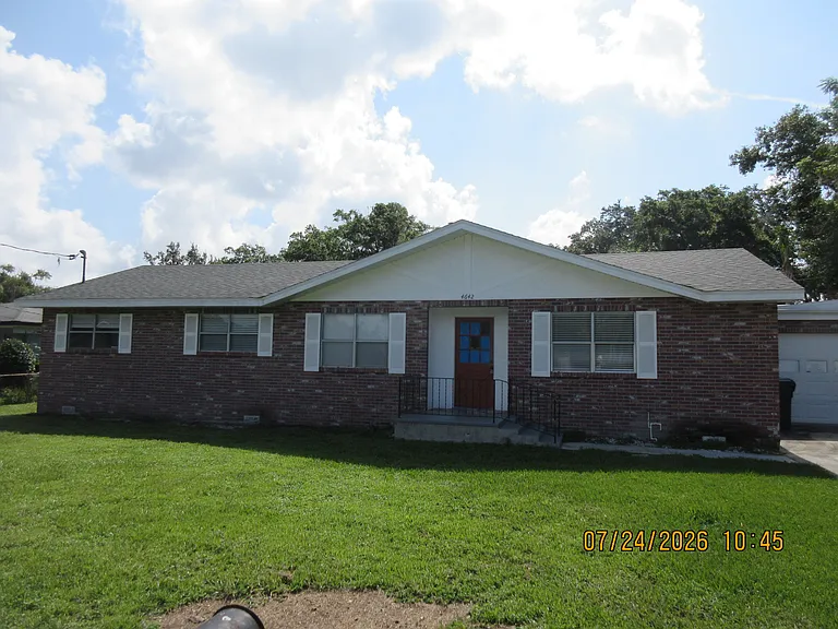 4642 S Terry Ave — Photo 1