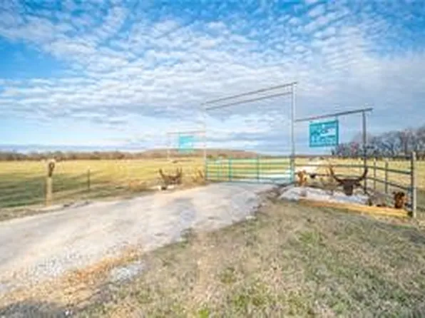 22141 Summers Rd, Summers, AR 72769