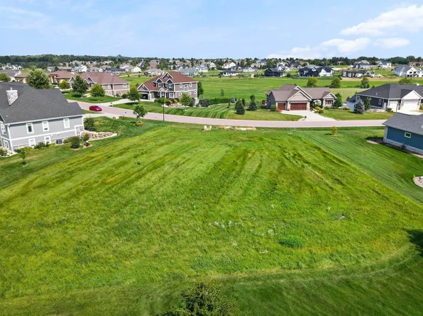 6683 Covered Bridge Trl, Sun Prairie, WI 53590