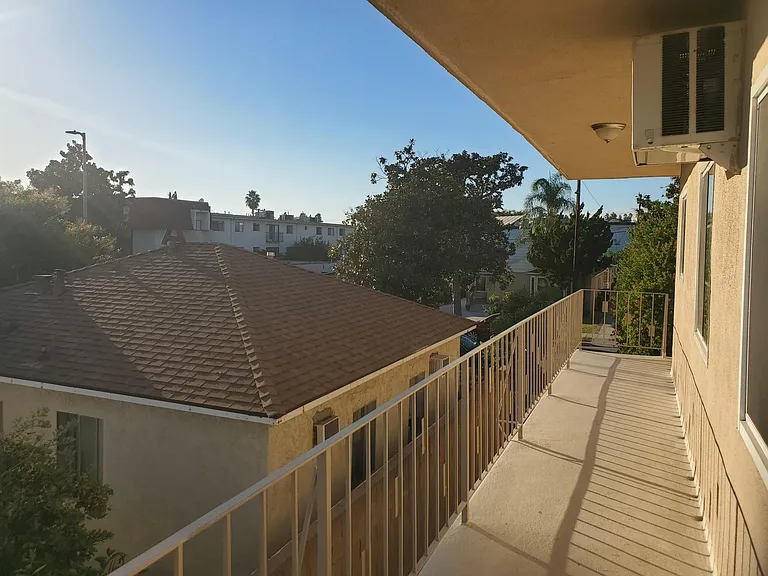 1128 Raymond Ave #5 — Photo 14
