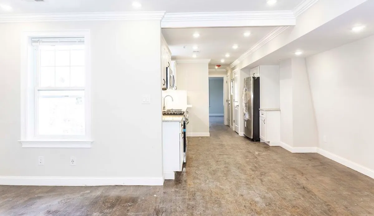 Building Photo - 36 Monmouth St #3