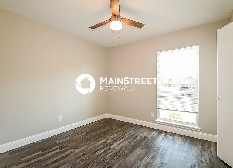 528 Olympus St — Photo 6