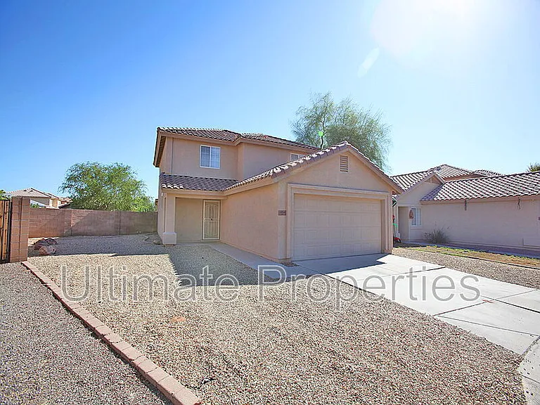 12511 N 121st Dr — Photo 2