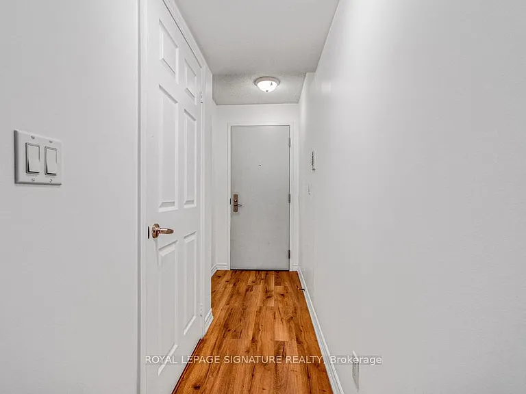 761 Bay St #1914 — Photo 15