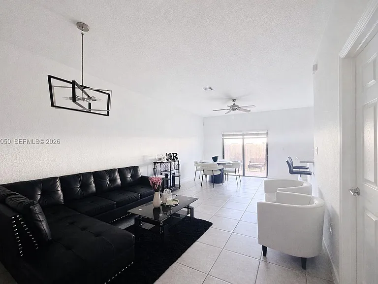 12767 SW 230th Ter — Photo 2