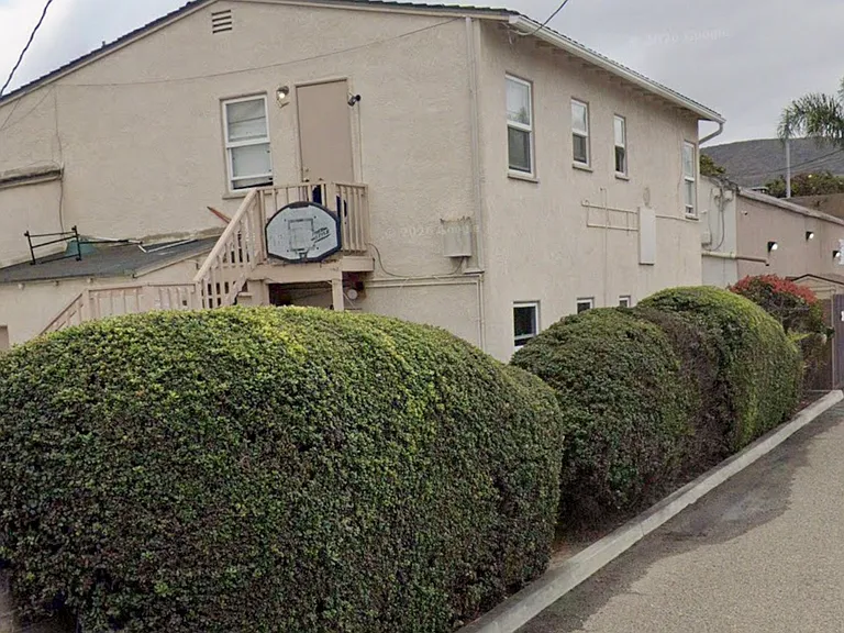 109 N E St #5 — Photo 3