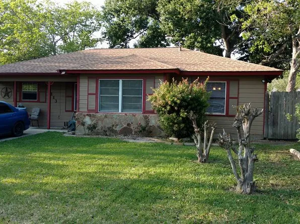 1113 Chevy Chase Dr, Angleton, TX 77515