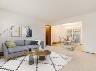 Barrington Square, Portland, OR 97206