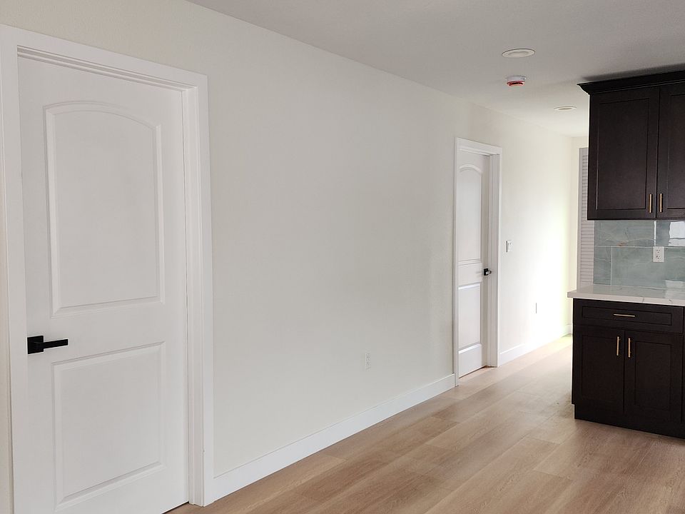 1st image of 4344 Graywood Ave