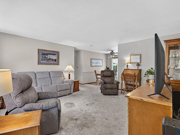 3rd image of 3105 S 9th Ave